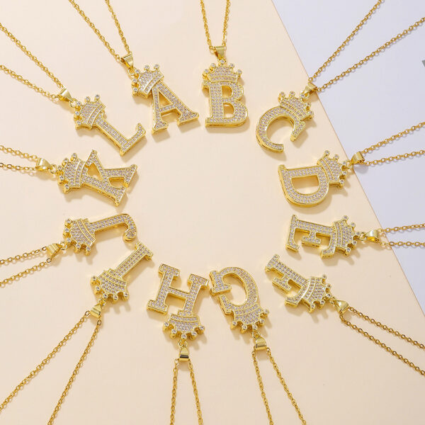 1PCS Fashionable Gold Diamond Crown Uppercase Letter Popular Penda